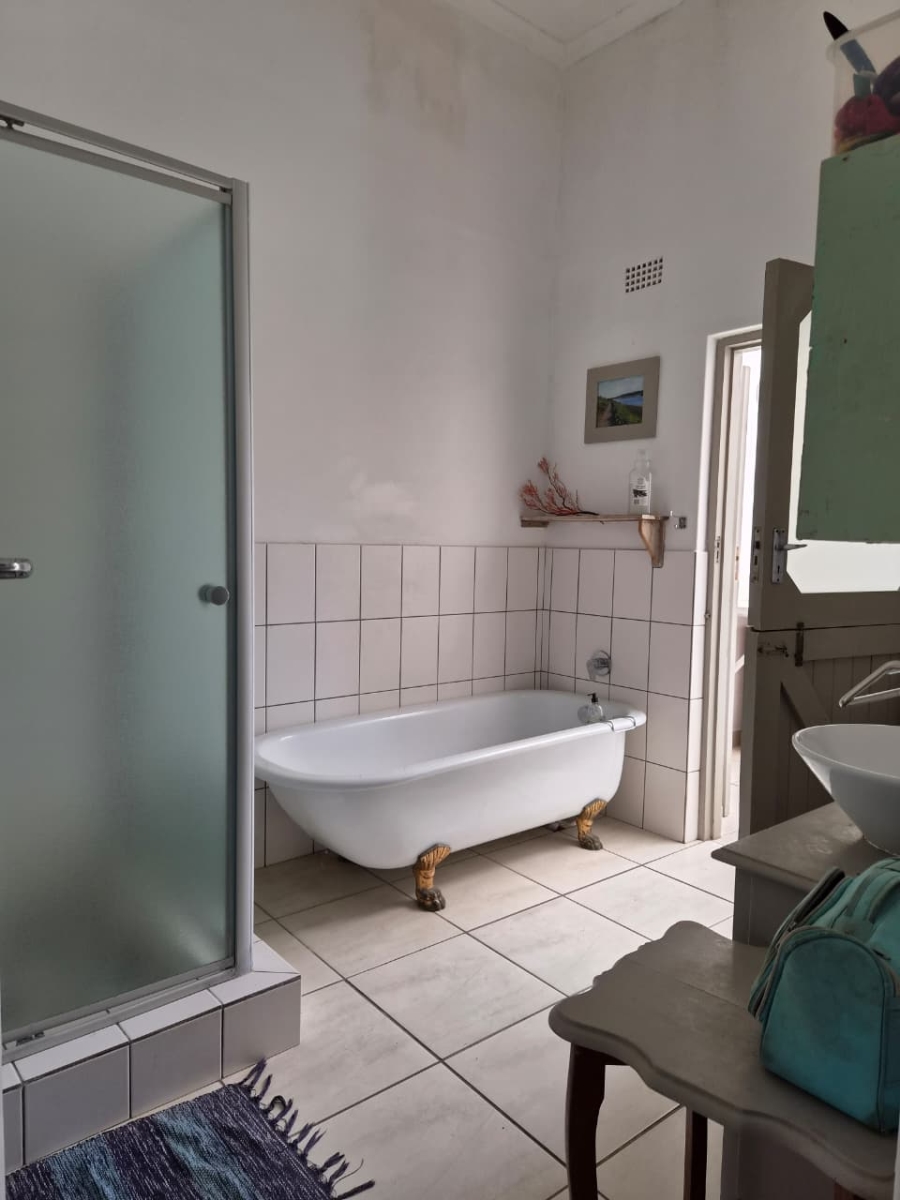 6 Bedroom Property for Sale in Stilbaai Wes Western Cape